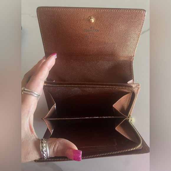 LV wallet - Picture 6 of 7